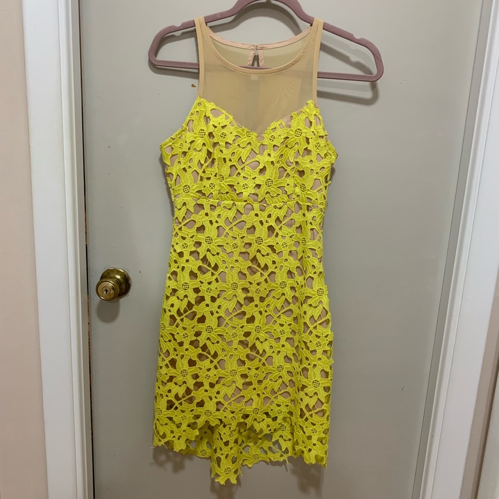 NWOT Lovers & Friends Lace dress